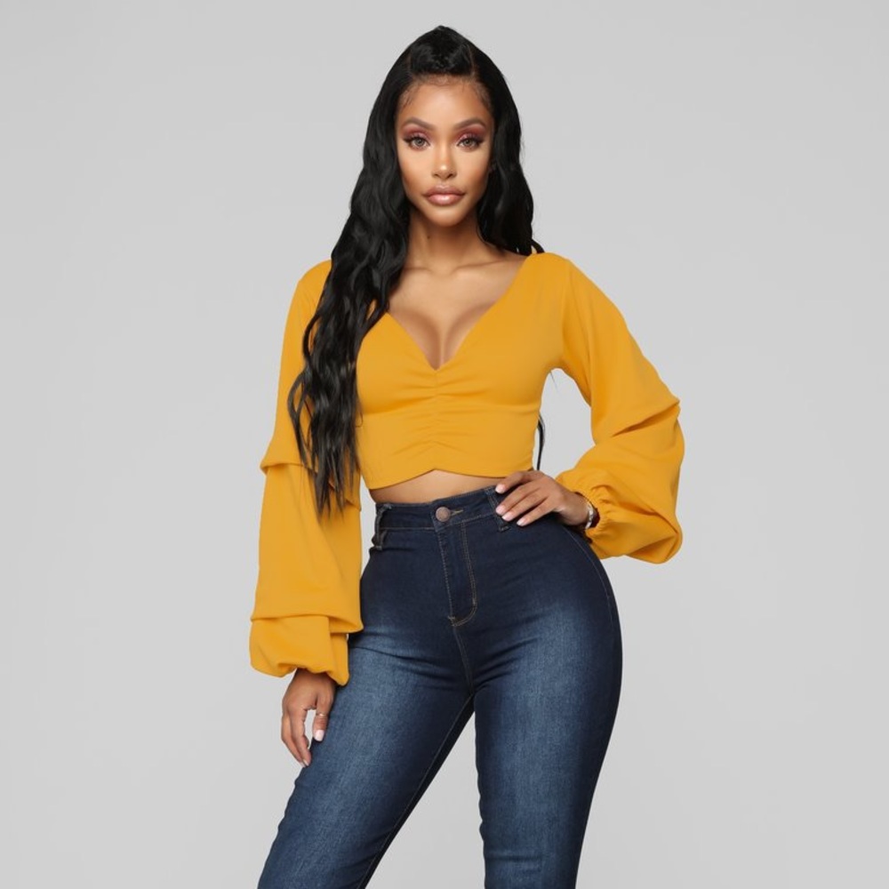 Fashion Nova Hold the Drama Crop Top